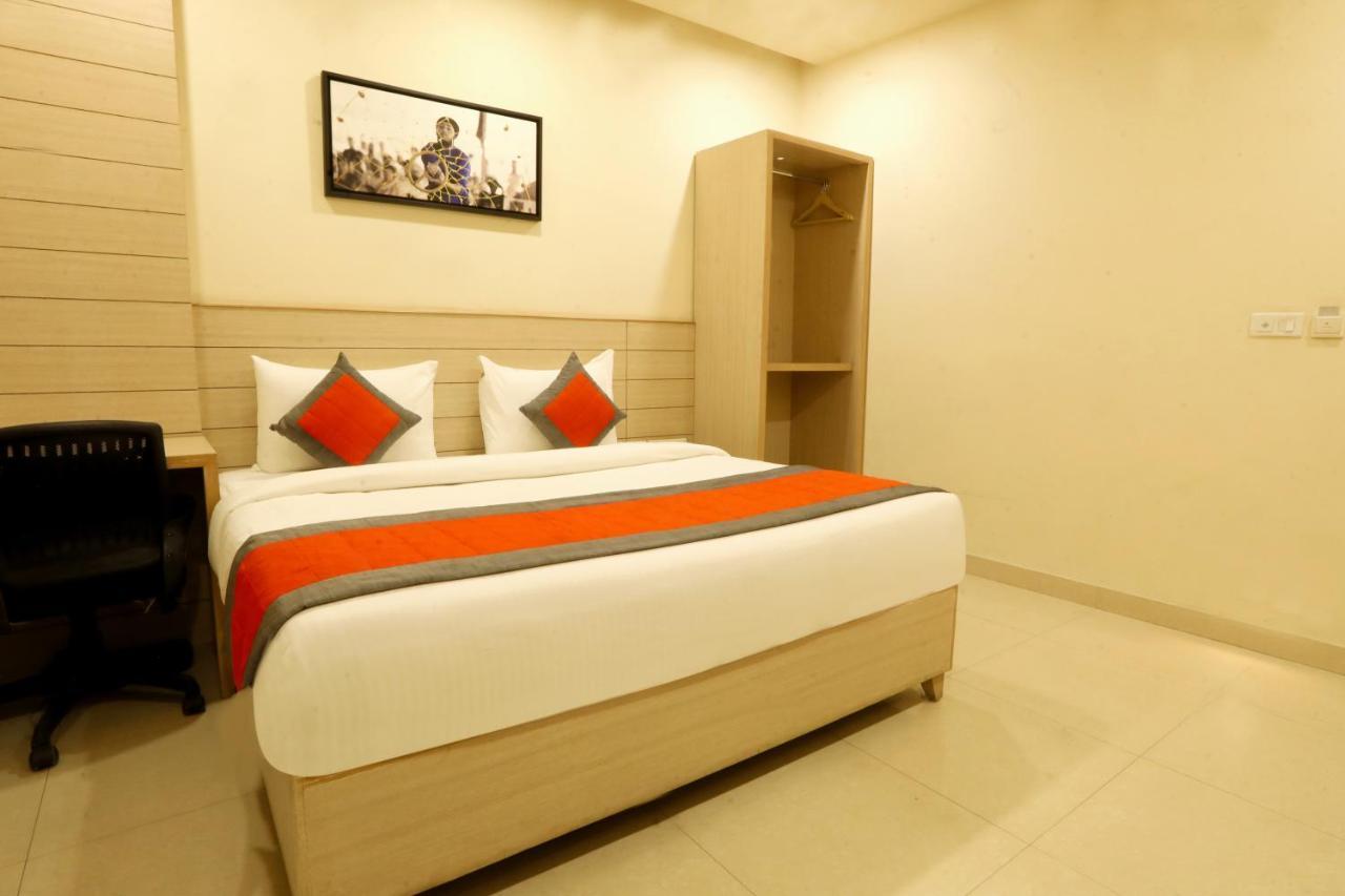 Sagar Hotel Just 5 Min From Golden Temple Αμριτσάρ Εξωτερικό φωτογραφία
