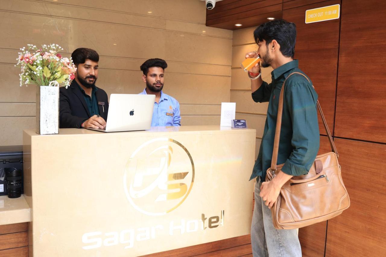 Sagar Hotel Just 5 Min From Golden Temple Αμριτσάρ Εξωτερικό φωτογραφία