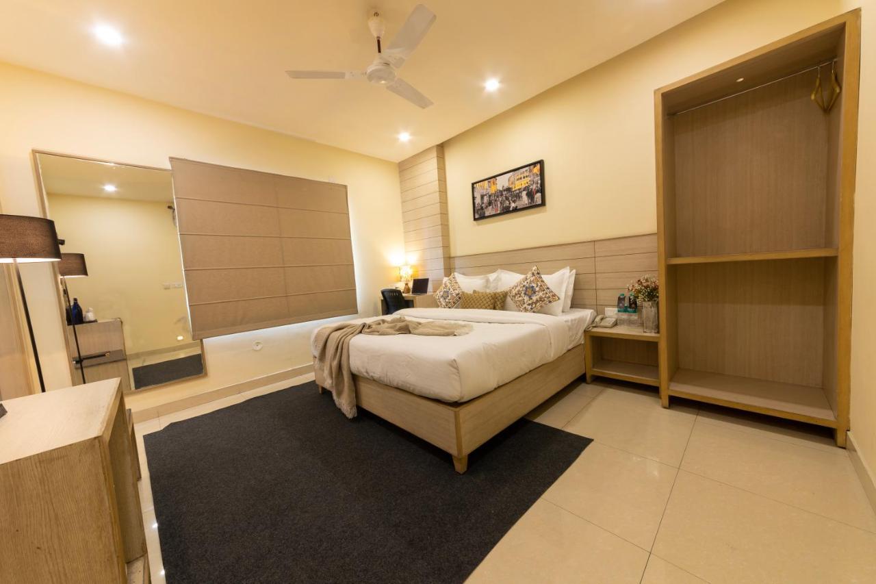 Sagar Hotel Just 5 Min From Golden Temple Αμριτσάρ Εξωτερικό φωτογραφία