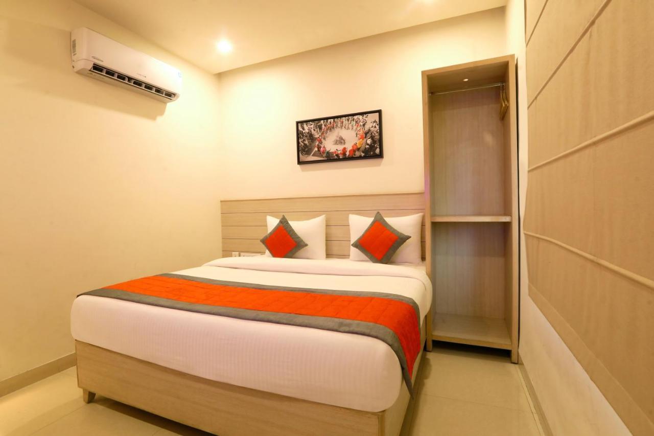 Sagar Hotel Just 5 Min From Golden Temple Αμριτσάρ Εξωτερικό φωτογραφία